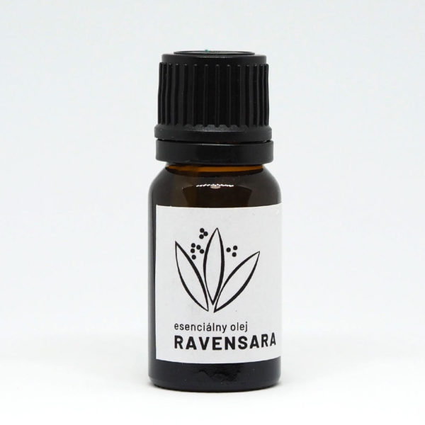 esencialny olej ravensara silice do difuzéru aromalampy aromaterapie