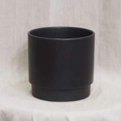 černý jednoduchý keramický crepnik simple květináč