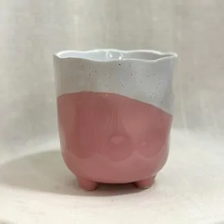 květináč na nožičkách ruzovy blush