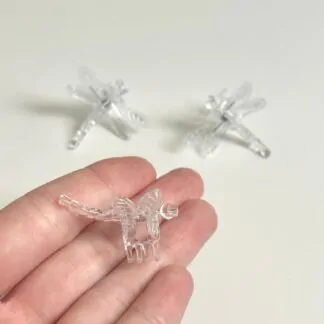 Průhledné klipy na uchycení rostlin vážka 3 ks Průhledné klipy na uchycení rostlin stipce pro prokojovky vazka