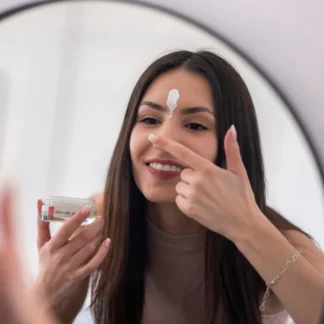 InaEssentials – Hydratační pleťový krém s SPF30 Crème de rose 50 ml InaEssentials – Hydratační pleťový krém s SPF30 Crème de rose