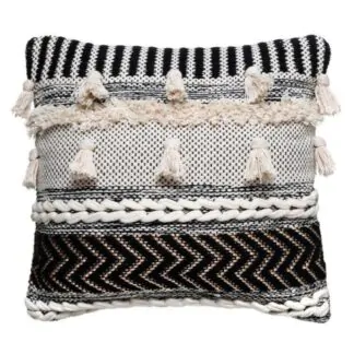 Vzorovaný polštář v boho stylu s třásněmi Aline